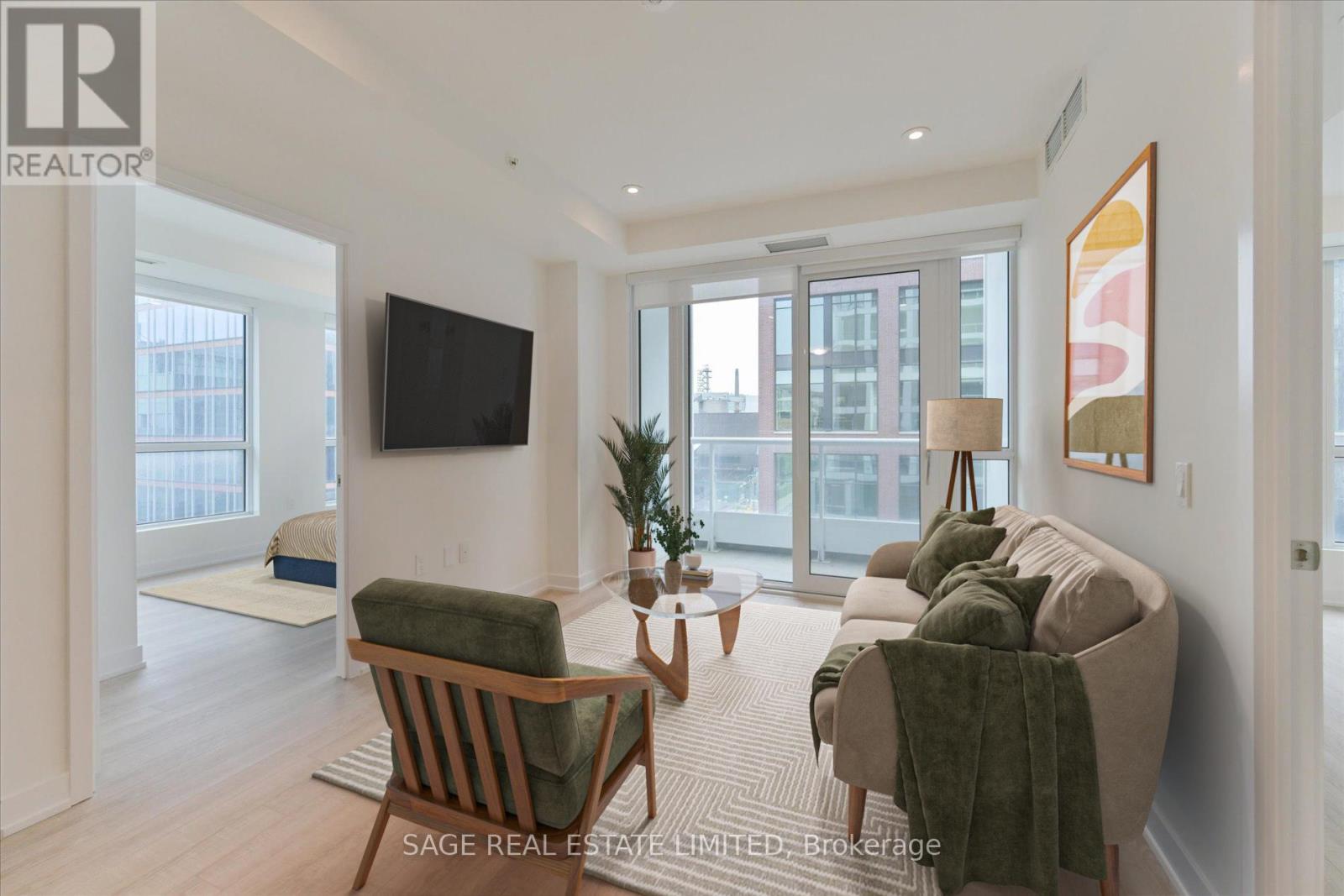 Photo 1 of 723 15 Richardson Street, Toronto ON