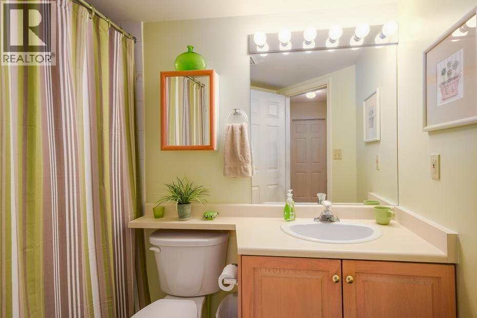 Photo 7 of 109 1187 Pipeline Road, Coquitlam BC