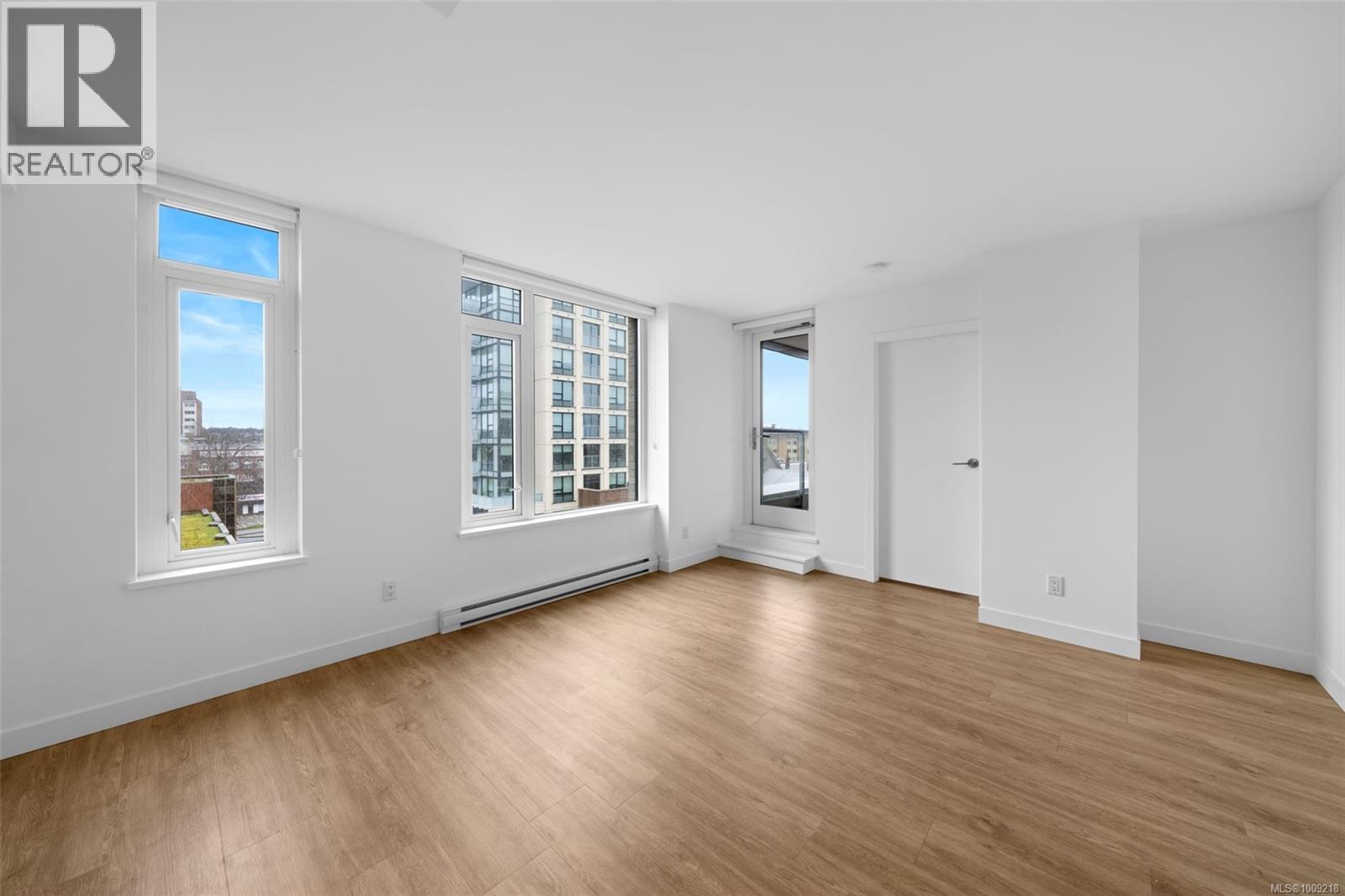 802 845 Johnson Street, Victoria