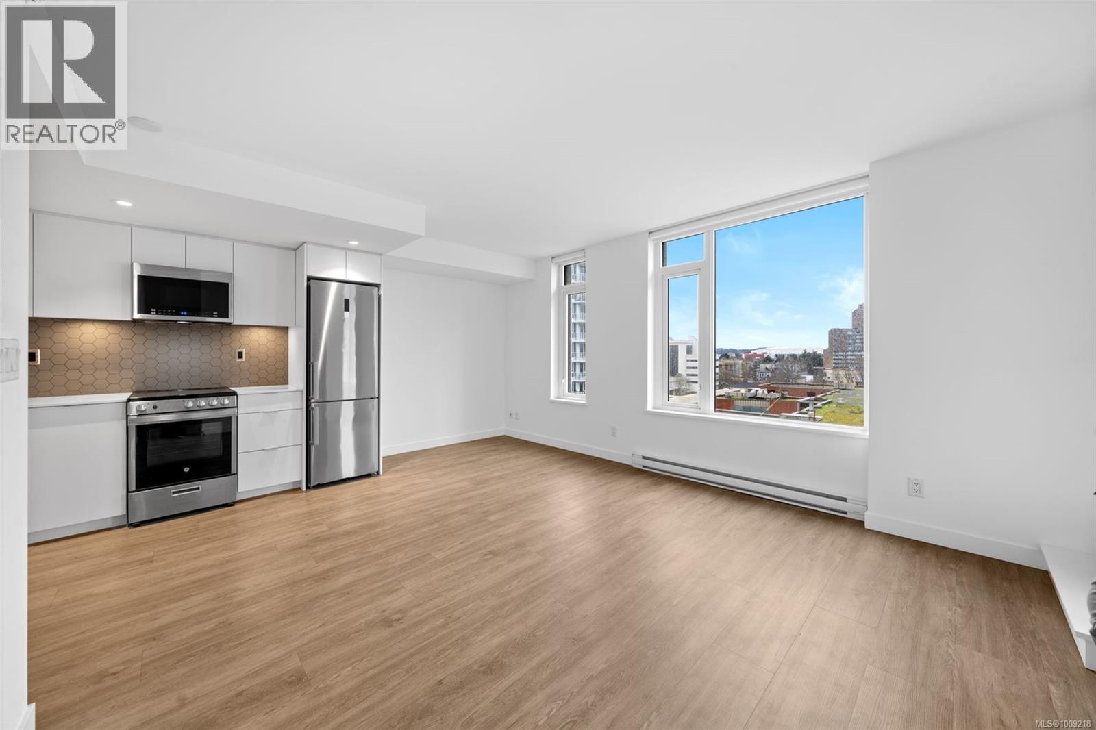 802 845 Johnson Street, Victoria
