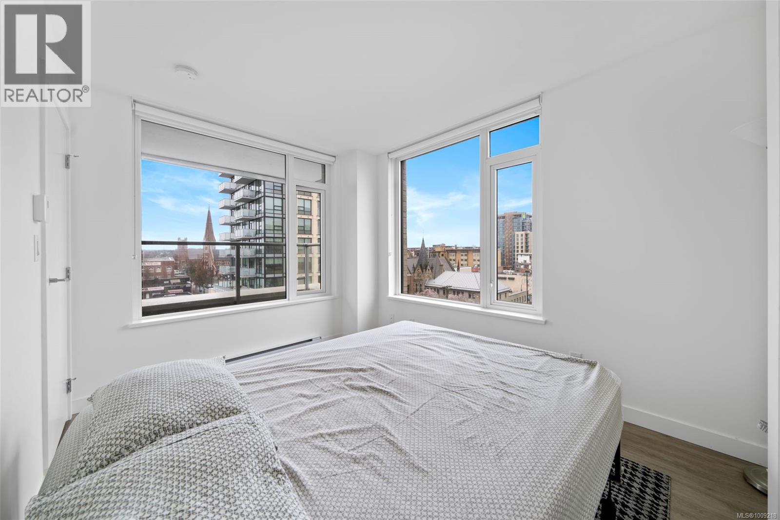 802 845 Johnson Street, Victoria