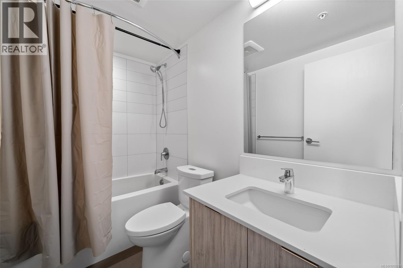 802 845 Johnson Street, Victoria