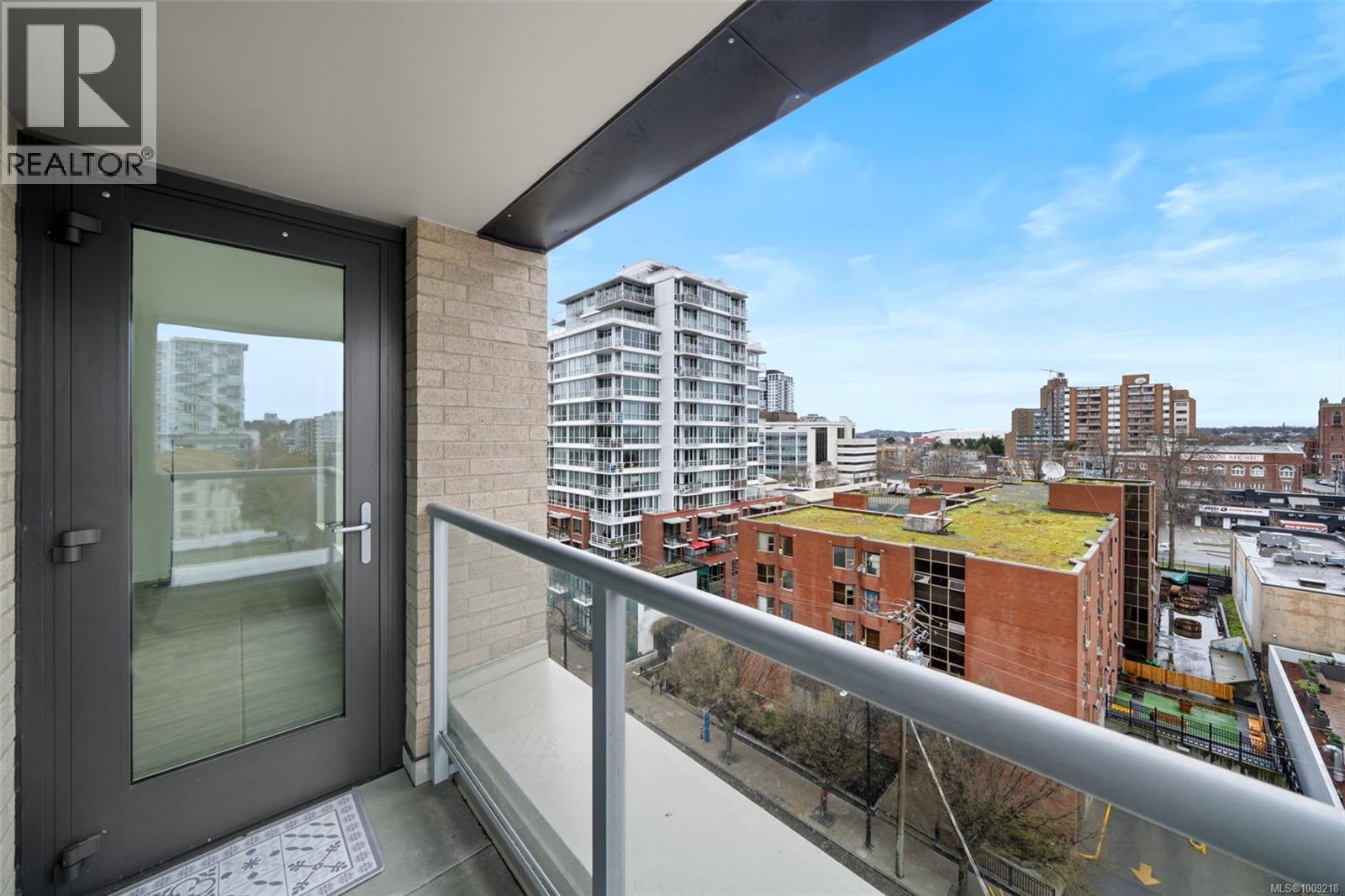 802 845 Johnson Street, Victoria