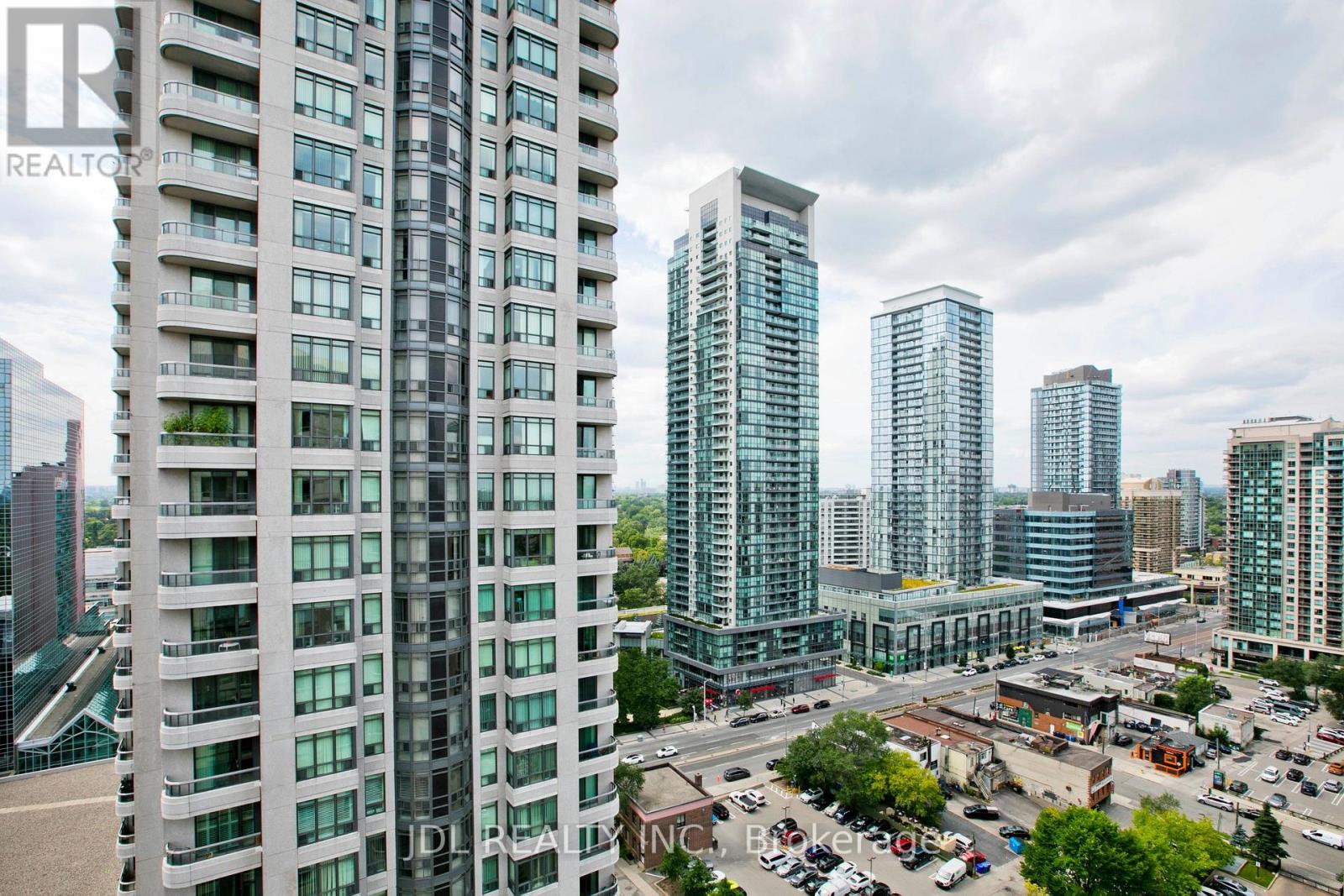 Photo 5 of 2209 35 Empress Avenue, Toronto ON