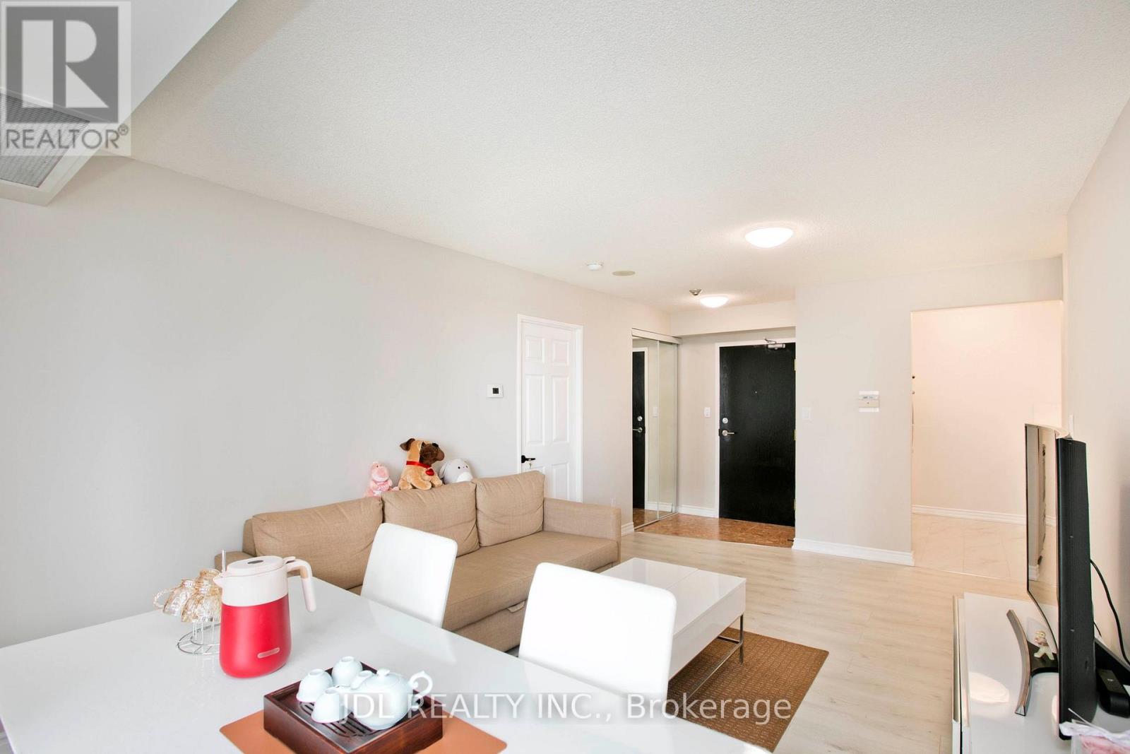 Photo 8 of 2209 35 Empress Avenue, Toronto ON