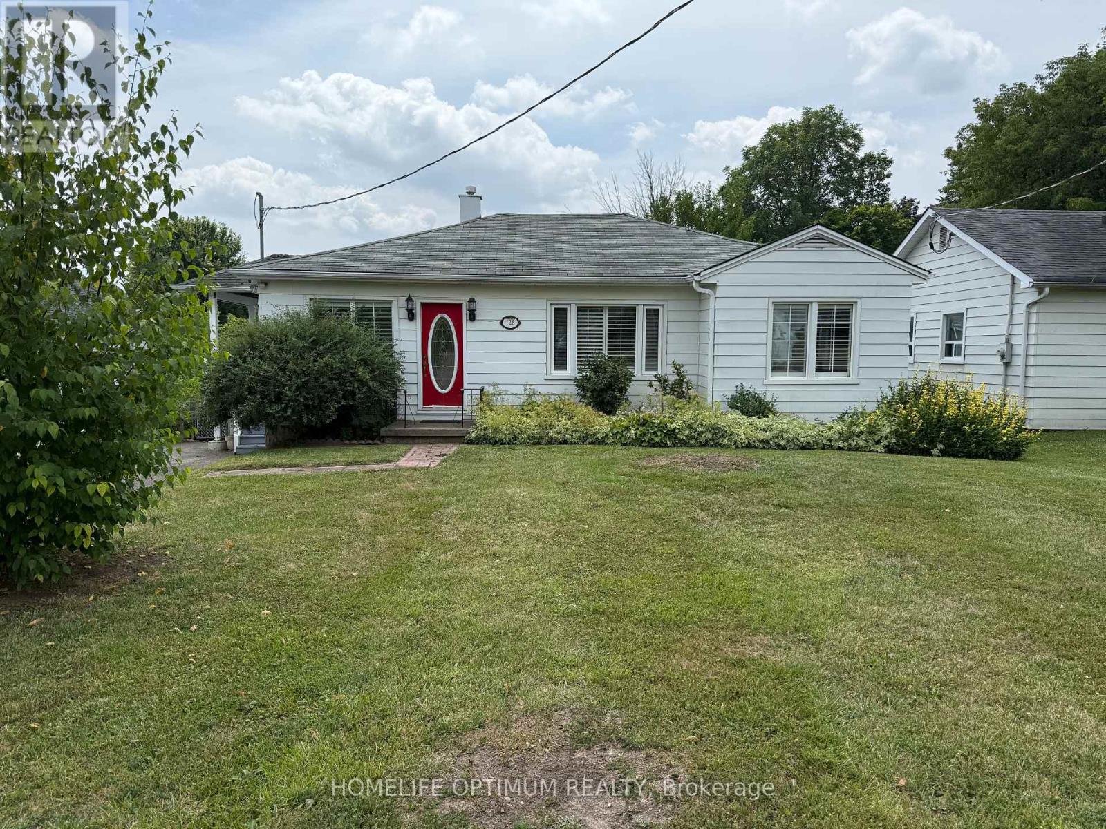 Photo 1 of 132 Eagle Street, Newmarket ON