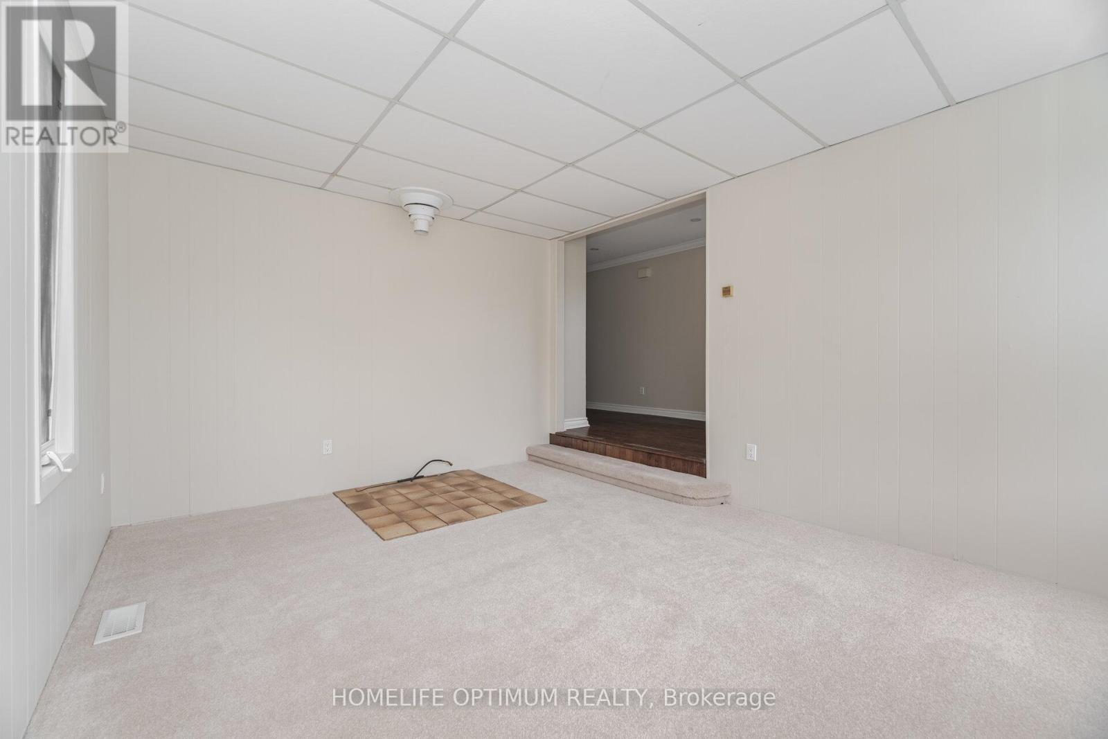 Photo 21 of 132 Eagle Street, Newmarket ON
