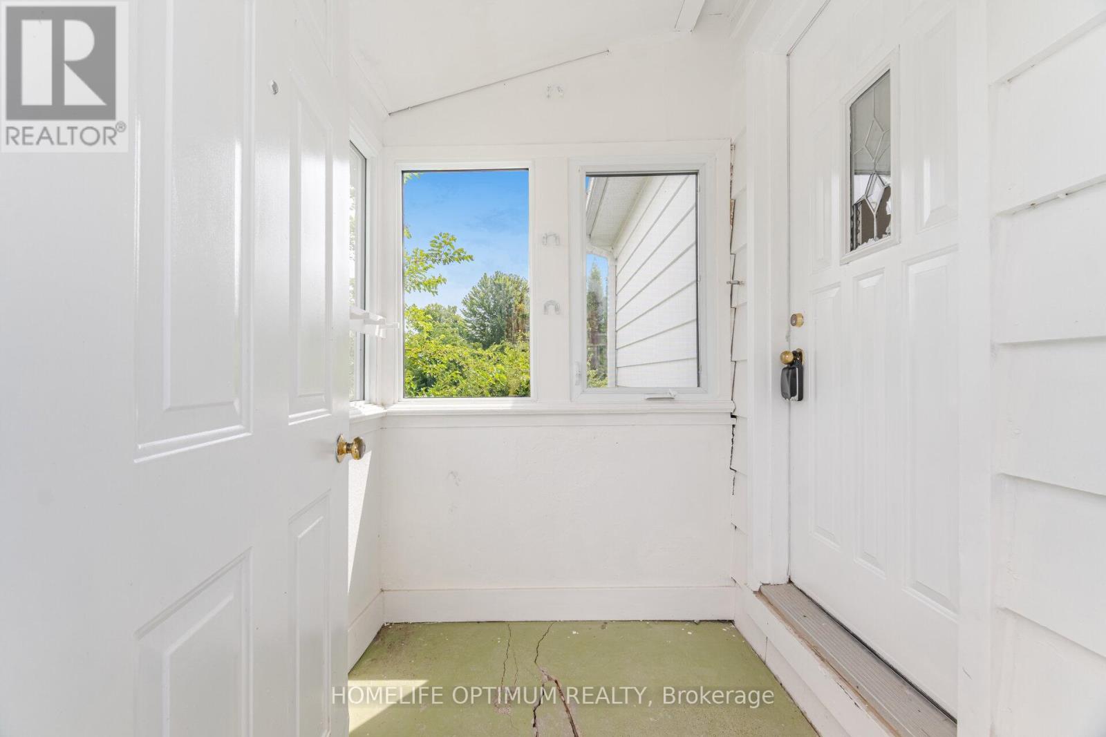 132 EAGLE STREET - 8