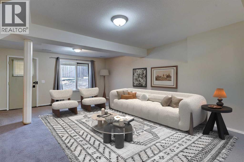 Single Family House for Sale in  Christie Park Mews SW Christie Park Calgary 