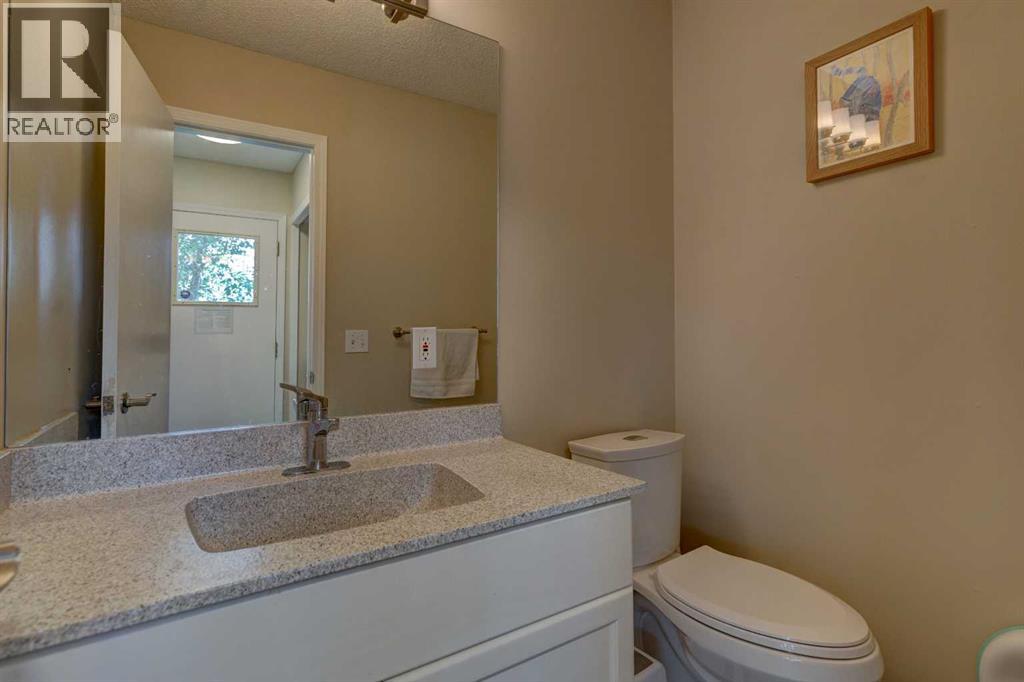Single Family House for Sale in  Christie Park Mews SW Christie Park Calgary 
