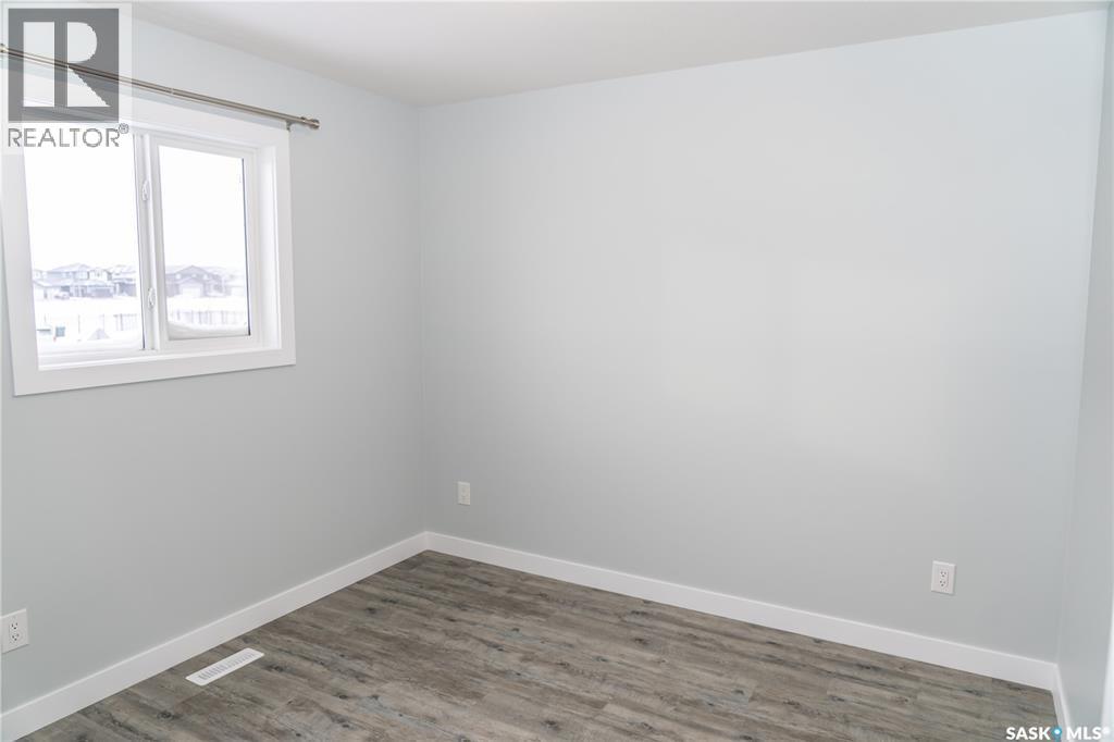 Photo 6 of 879 Brighton Boulevard, Saskatoon SK