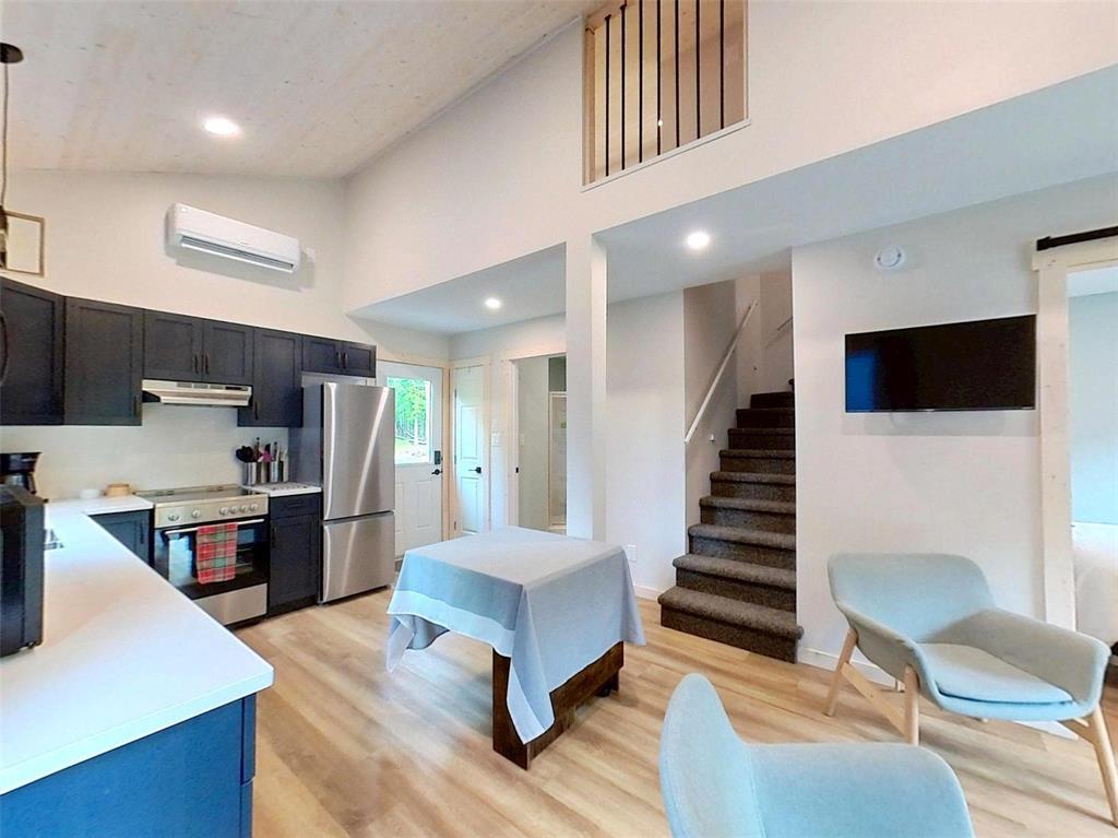 Photo 32 of 4 Bessborough Avenue, Pinawa MB