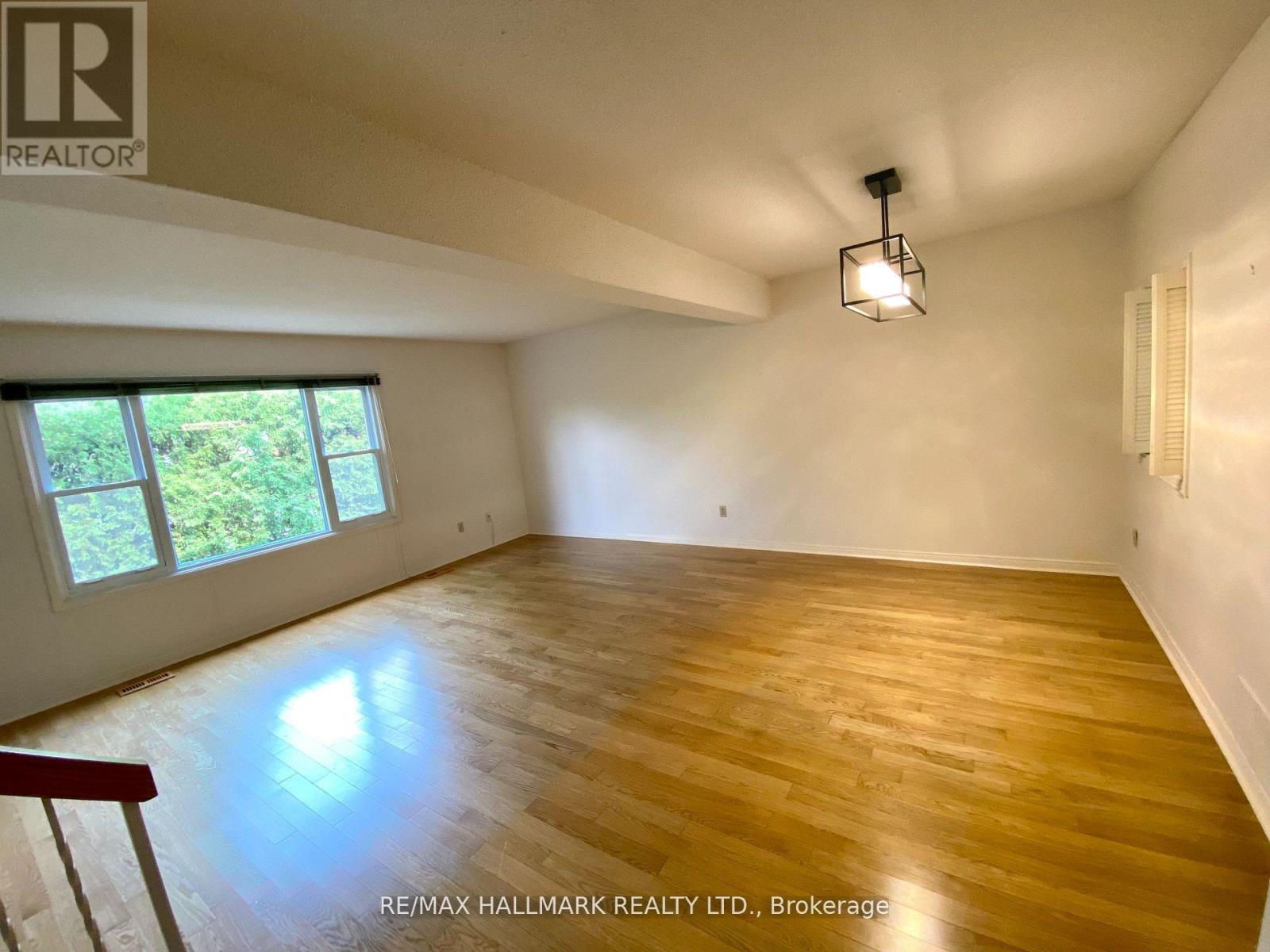 Photo 7 of 1 Red Maple Court, Toronto ON