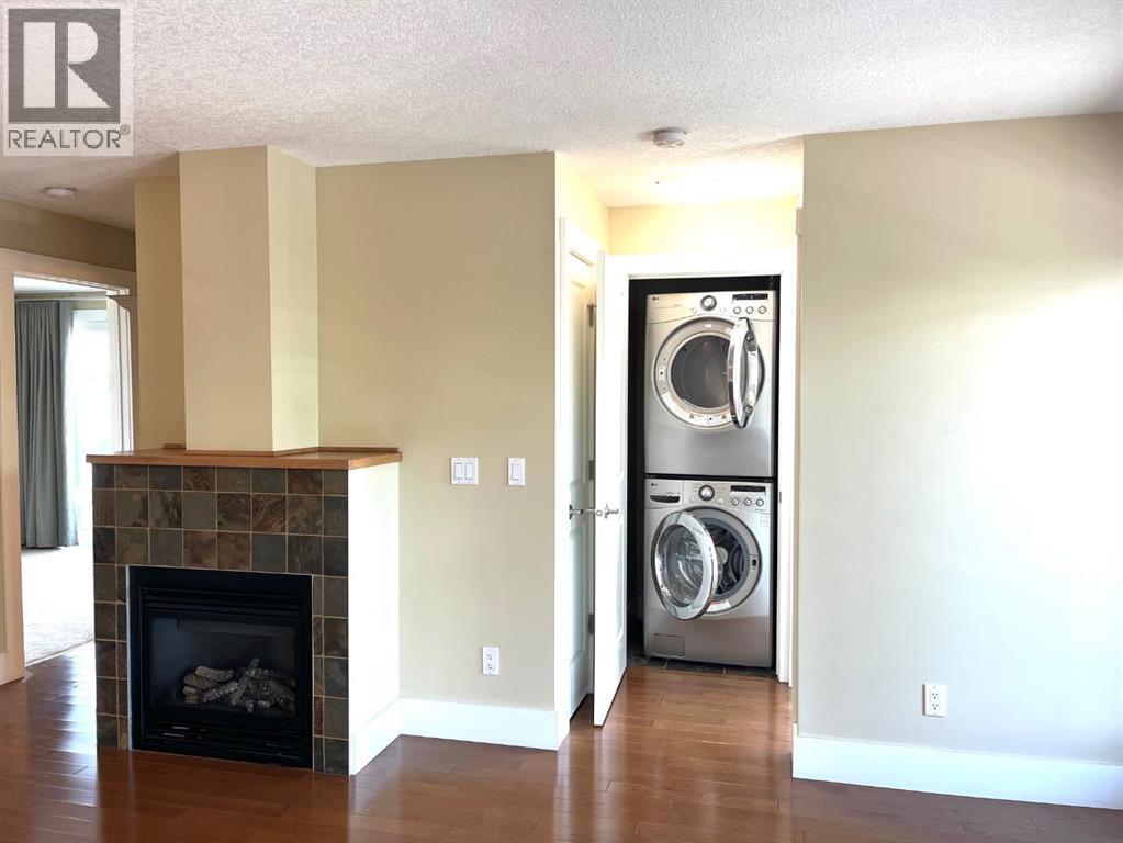 Single Family House for Sale in    Street NE Renfrew Calgary 