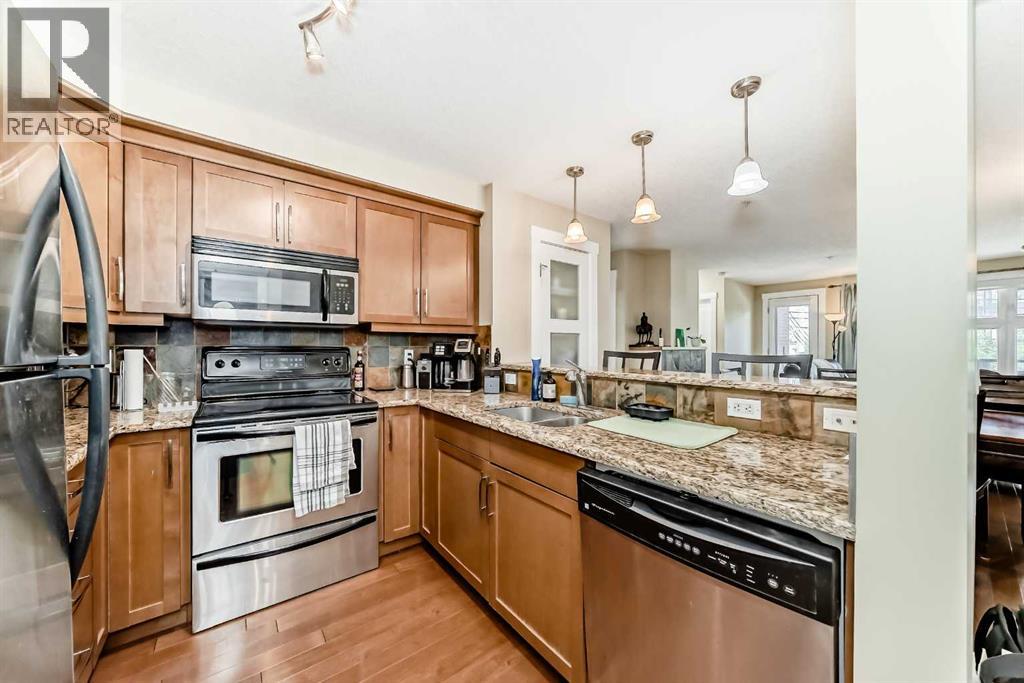 Single Family House for Sale in    Street NE Renfrew Calgary 