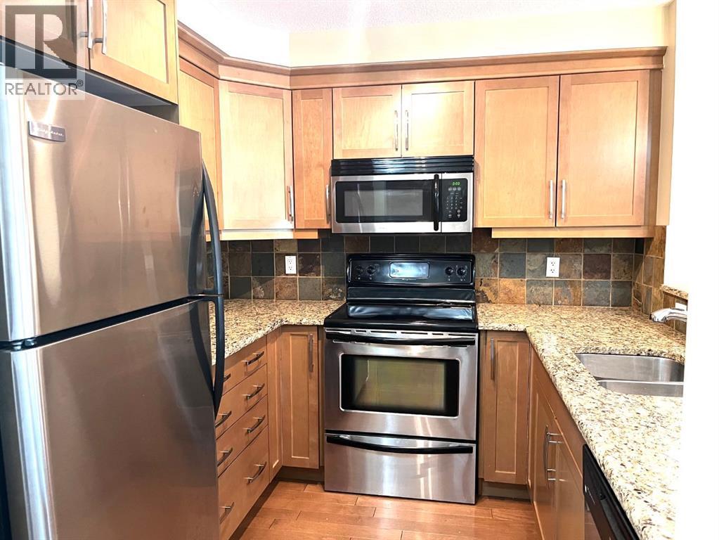 Single Family House for Sale in    Street NE Renfrew Calgary 