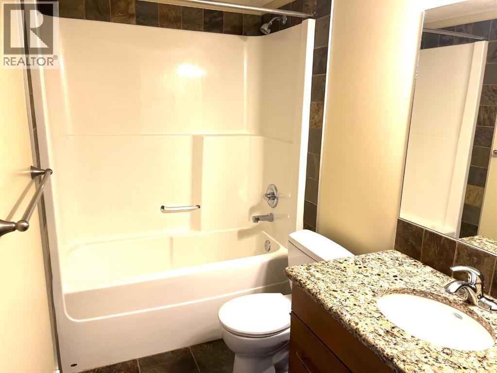Single Family House for Sale in    Street NE Renfrew Calgary 