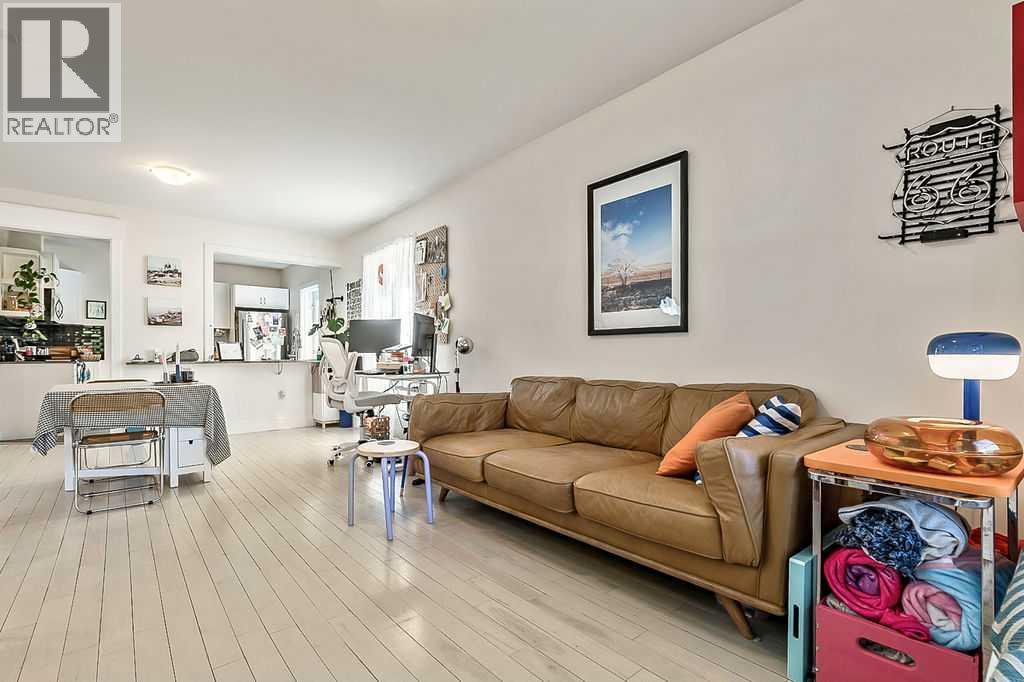 Single Family House for Sale in   Street NE Renfrew Calgary 