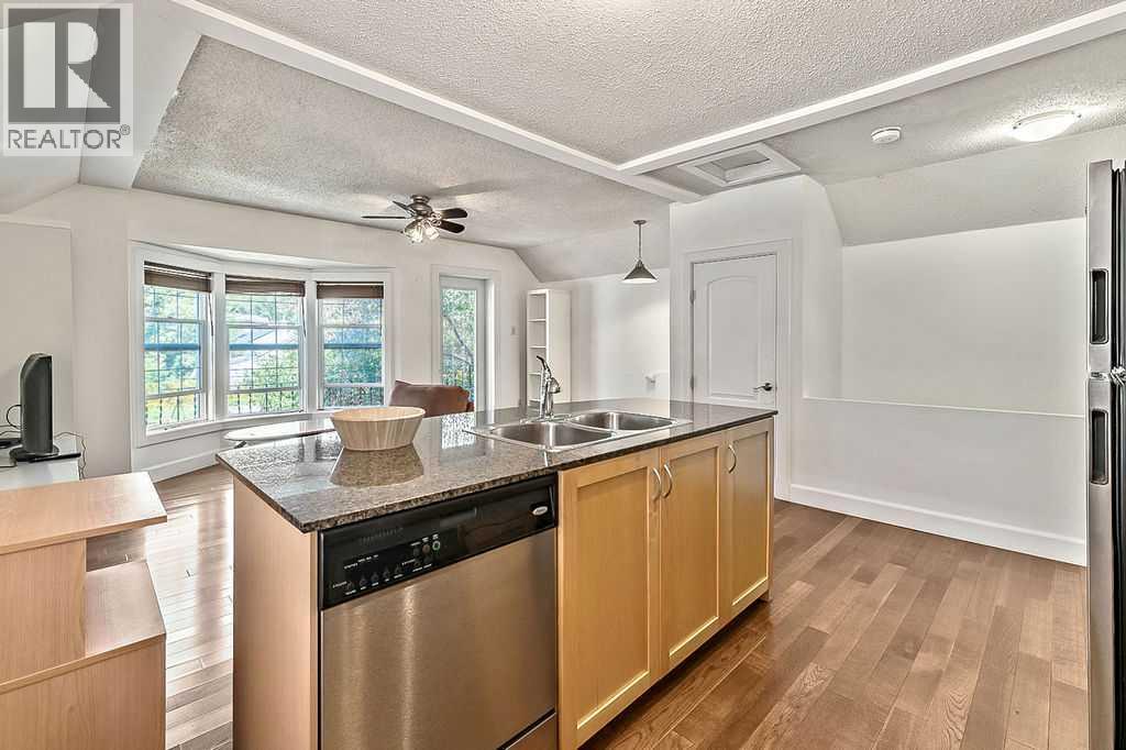 Single Family House for Sale in   Street NE Renfrew Calgary 