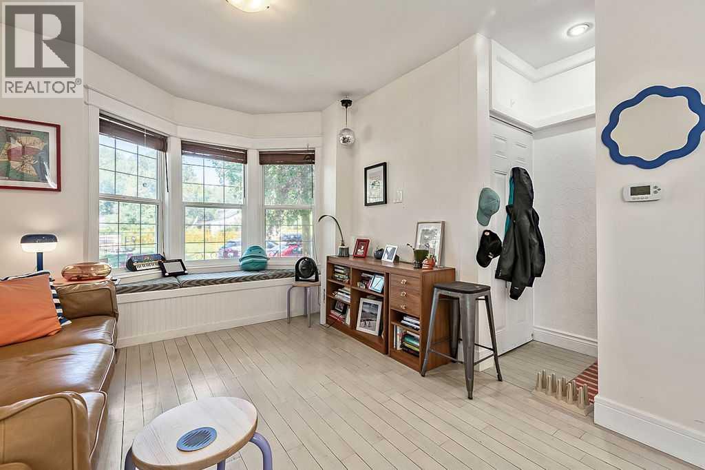Single Family House for Sale in   Street NE Renfrew Calgary 