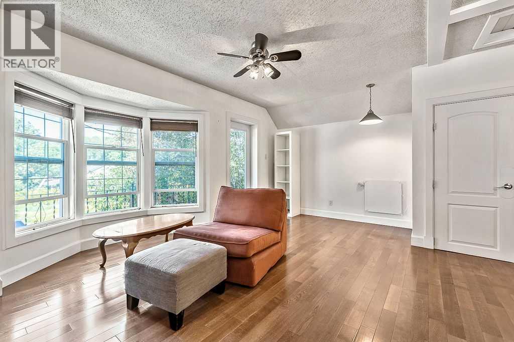 Single Family House for Sale in   Street NE Renfrew Calgary 