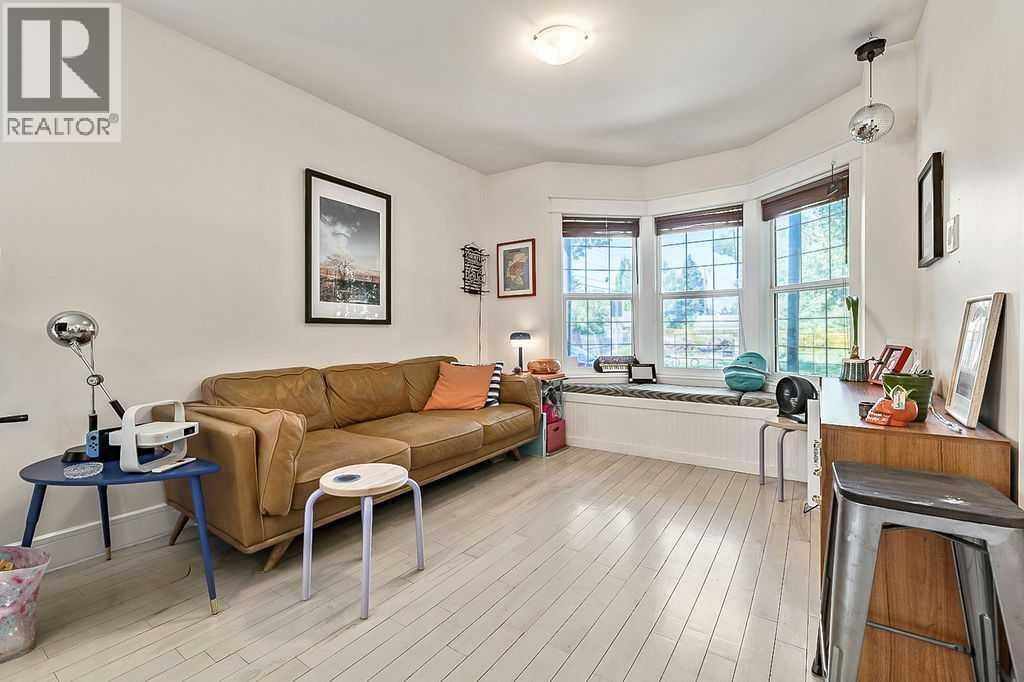Single Family House for Sale in   Street NE Renfrew Calgary 