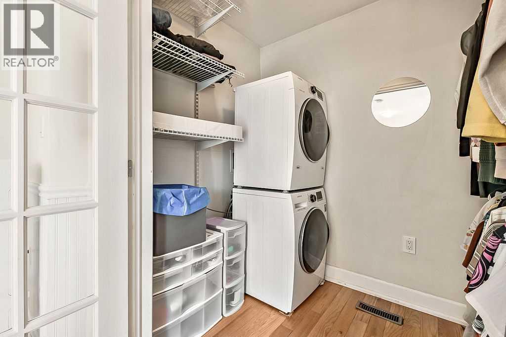 Single Family House for Sale in   Street NE Renfrew Calgary 