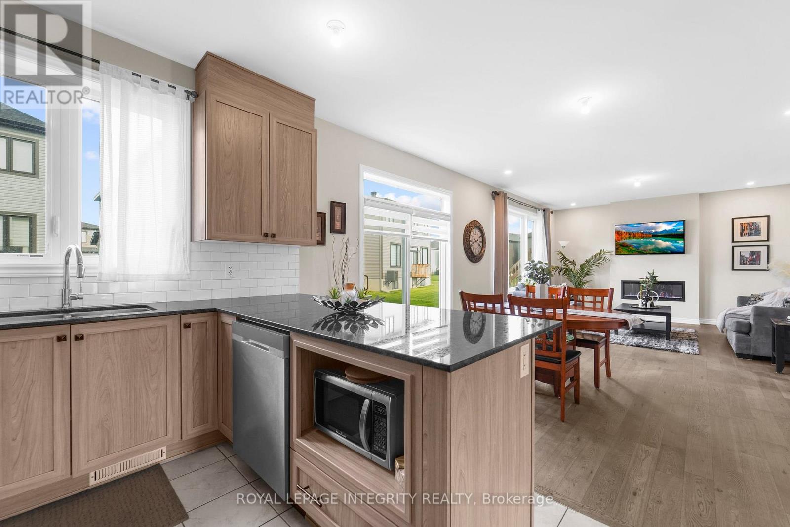 Photo 26 of 724 Vennecy Terrace, Ottawa ON
