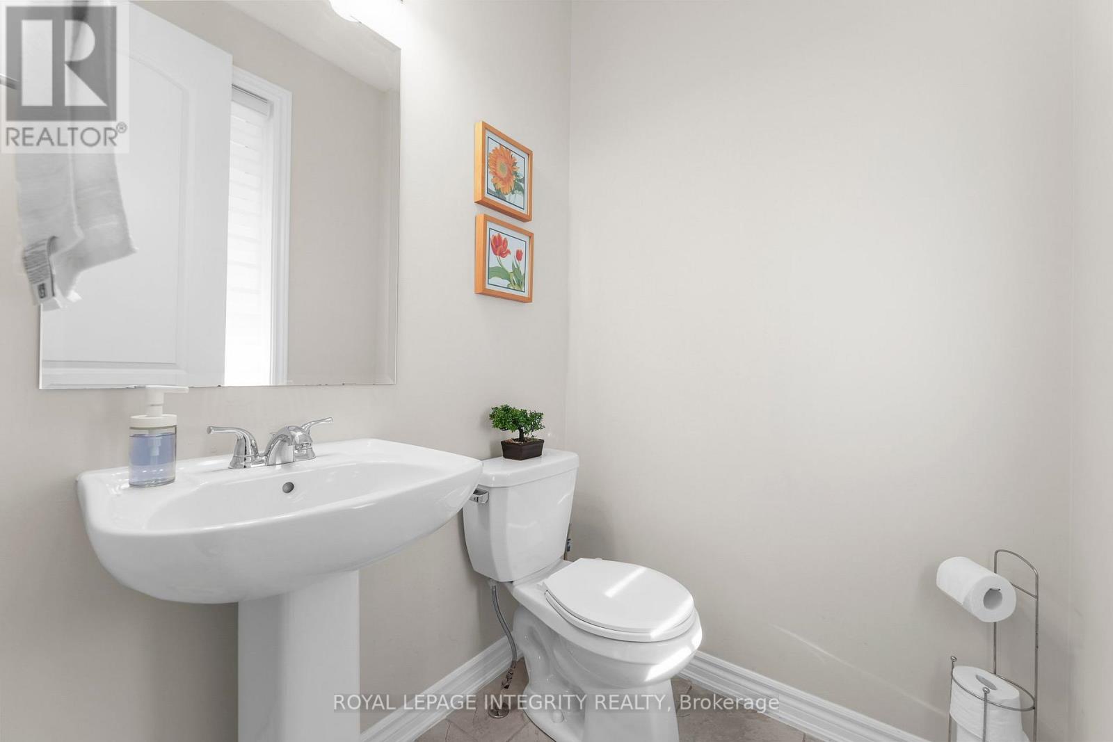 Photo 27 of 724 Vennecy Terrace, Ottawa ON