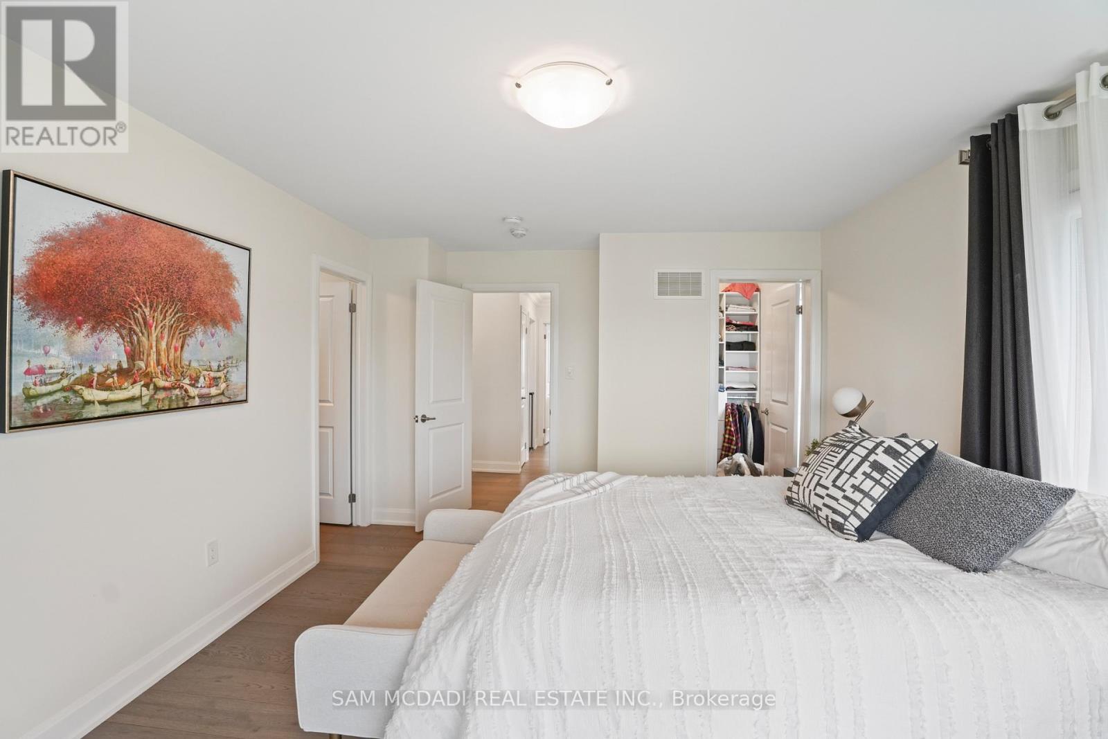 Photo 21 of 34 3006 Creekshore Common, Oakville ON