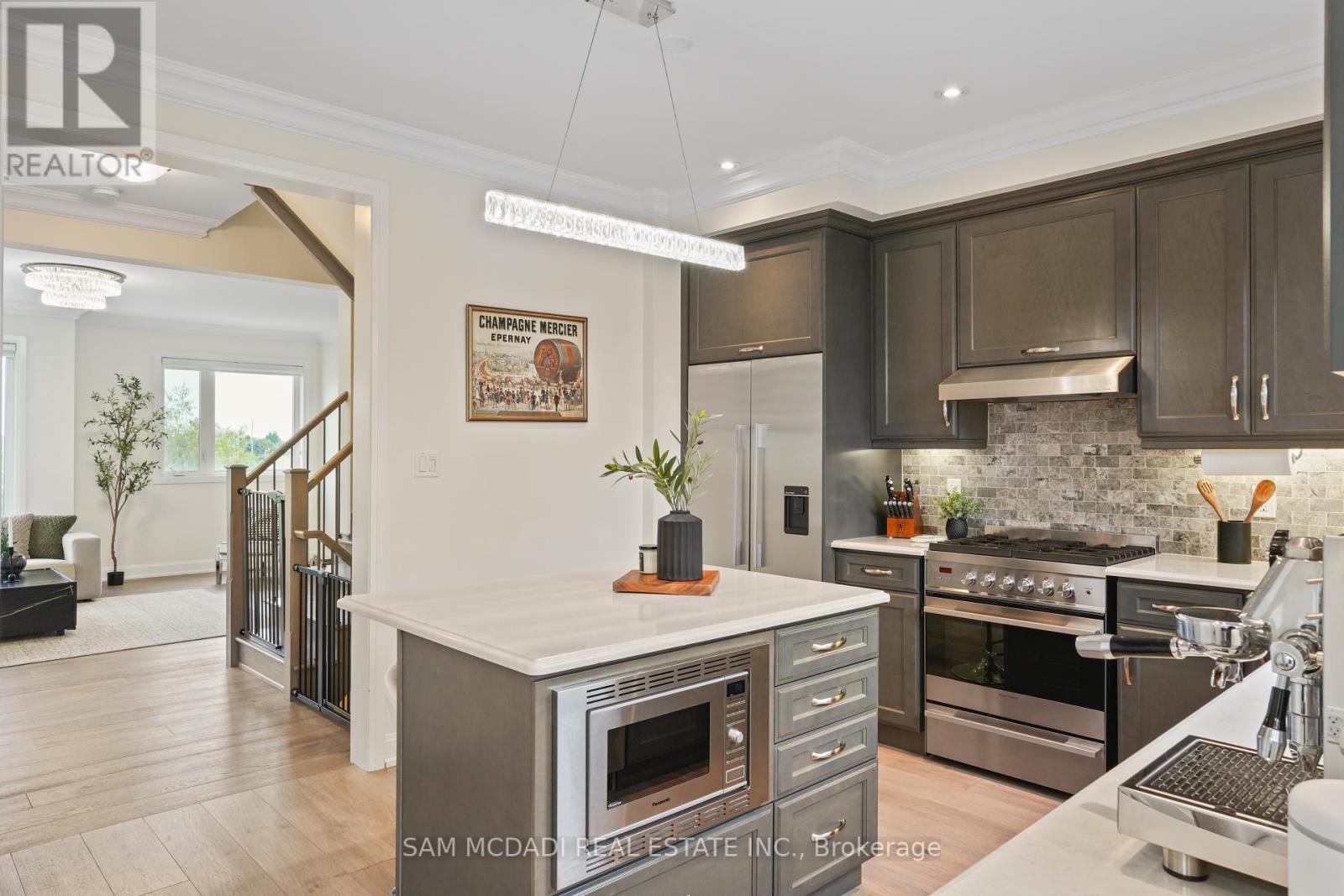 Photo 14 of 34 3006 Creekshore Common, Oakville ON