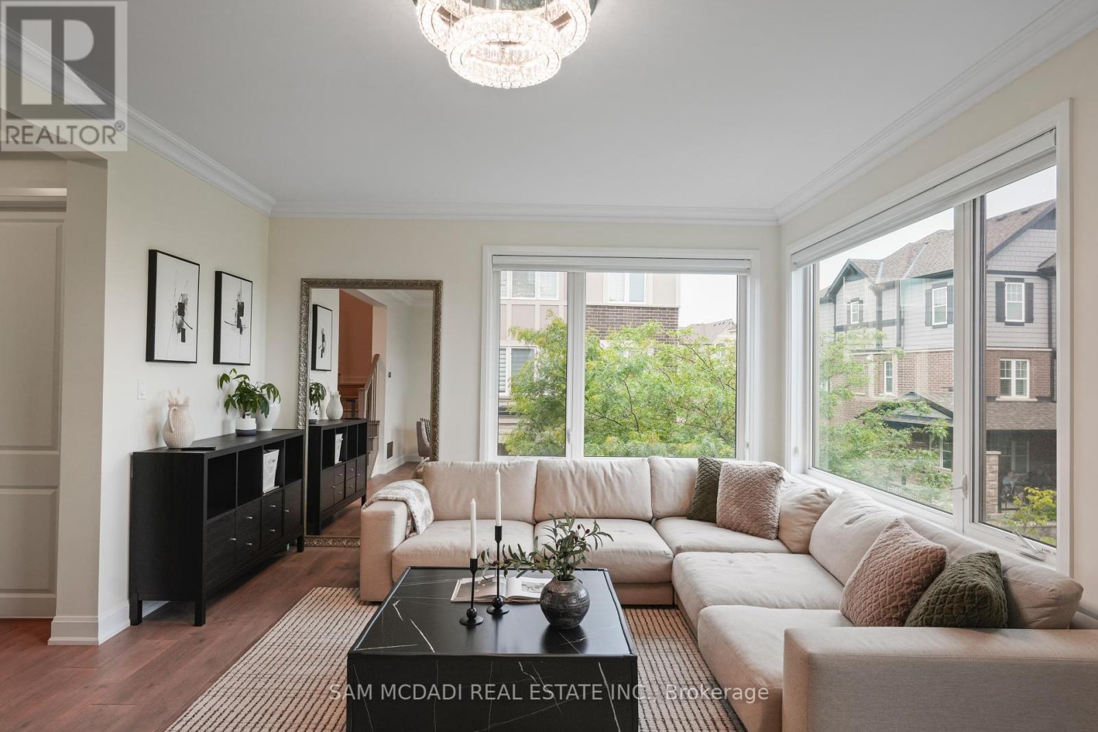 Photo 7 of 34 3006 Creekshore Common, Oakville ON