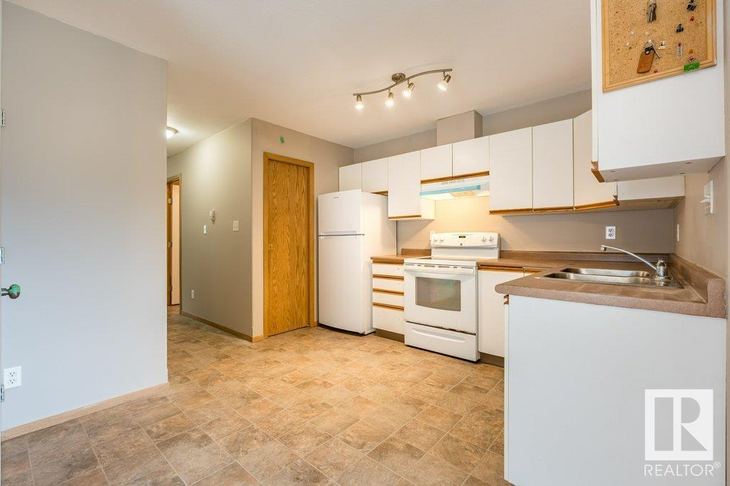 Photo 18 of 4827 54 Av, Wetaskiwin AB