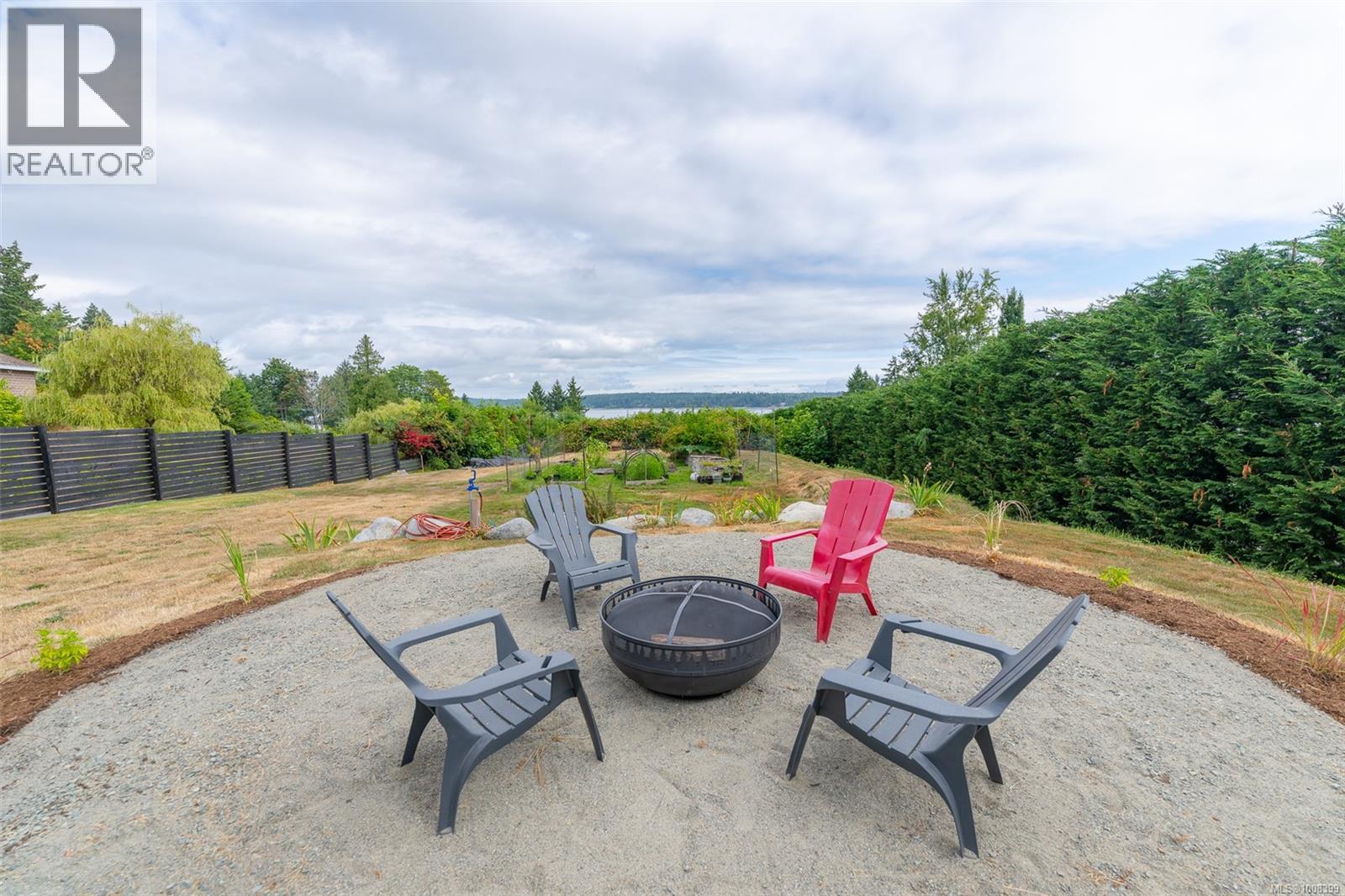 Photo 4 of 11141 Gait Rd, Saltair BC