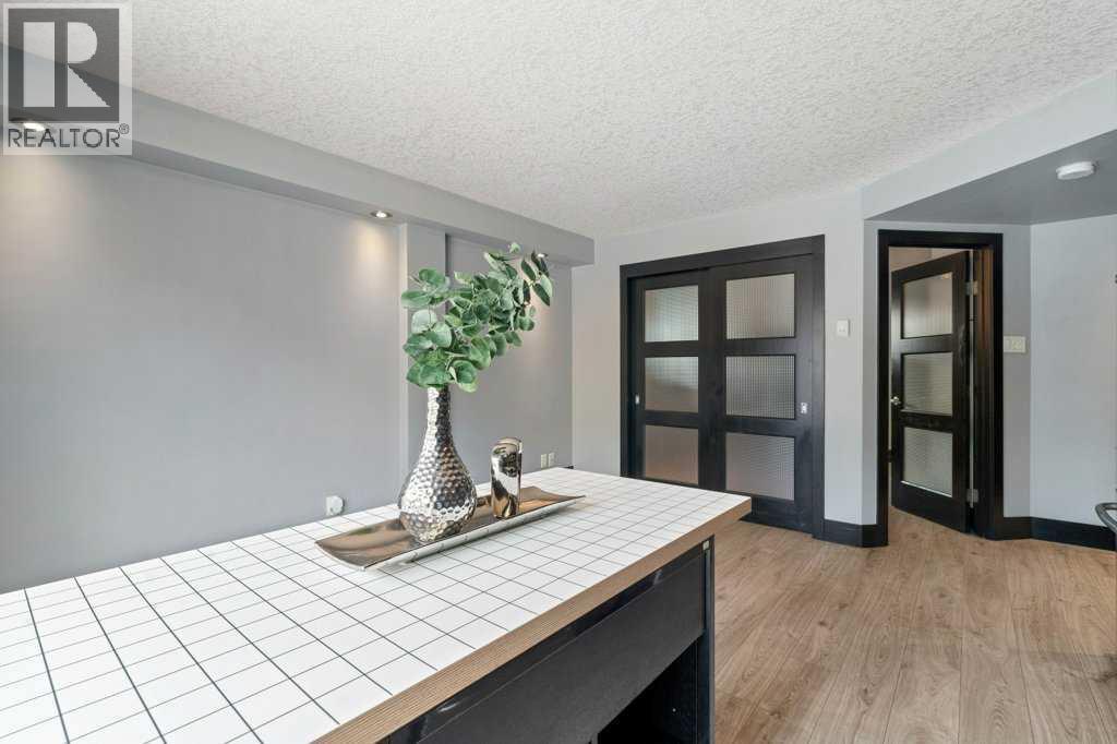 Single Family House for Sale in    Street SW Bankview Calgary 
