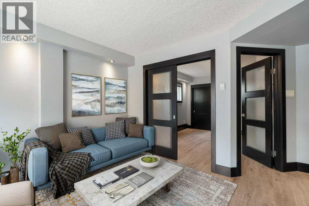Single Family House for Sale in    Street SW Bankview Calgary 