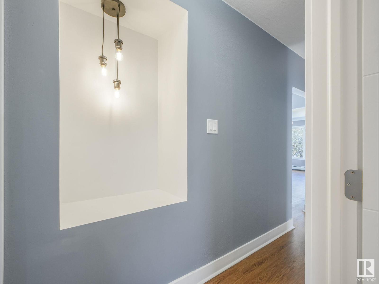 Photo 53 of 9638 106 Av Nw, Edmonton AB