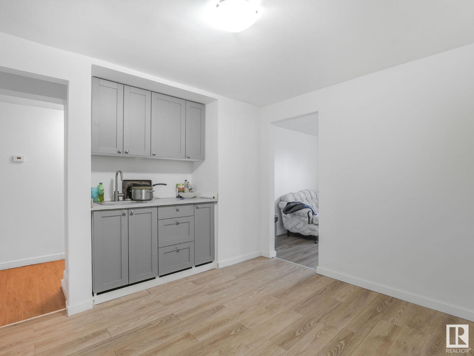 Photo 34 of 9638 106 Av Nw, Edmonton AB