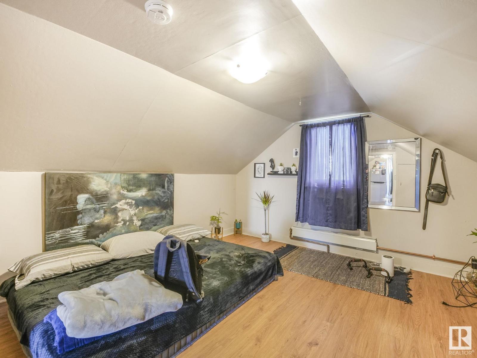 Photo 67 of 9638 106 Av Nw, Edmonton AB