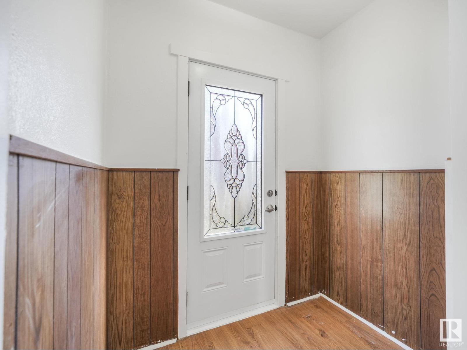 Photo 71 of 9638 106 Av Nw, Edmonton AB