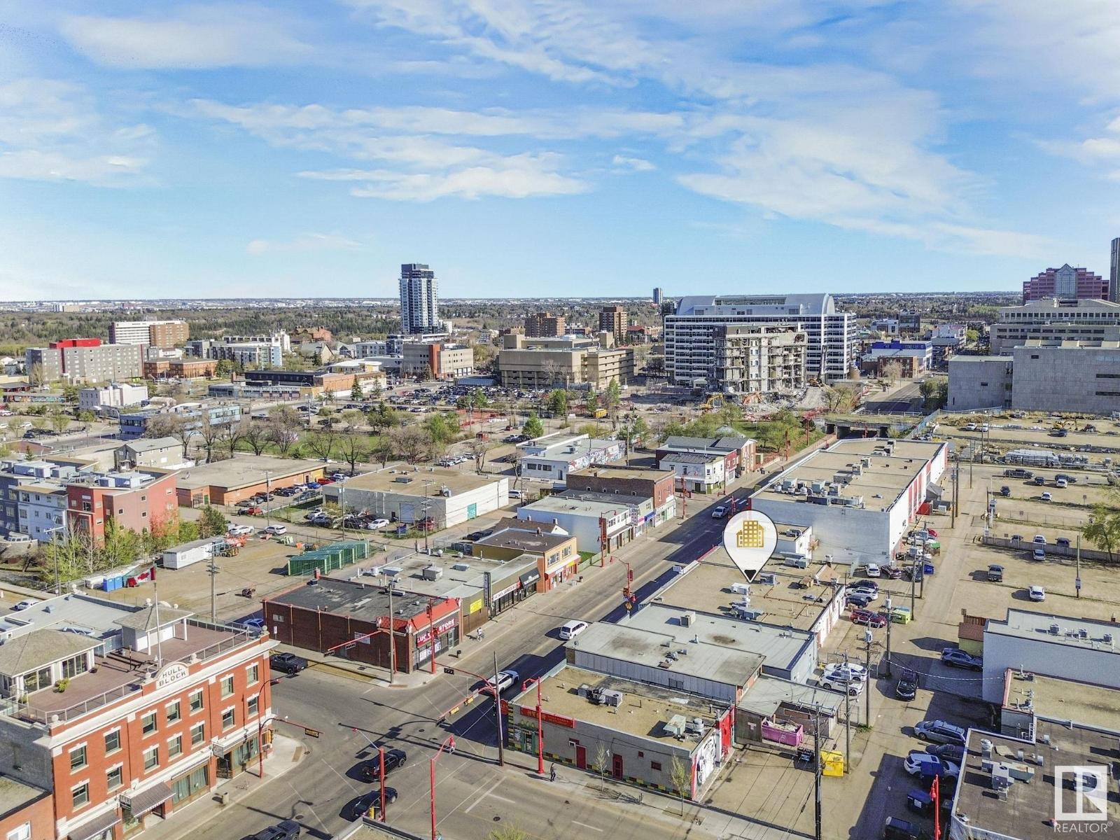 Photo 46 of 9638 106 Av Nw, Edmonton AB