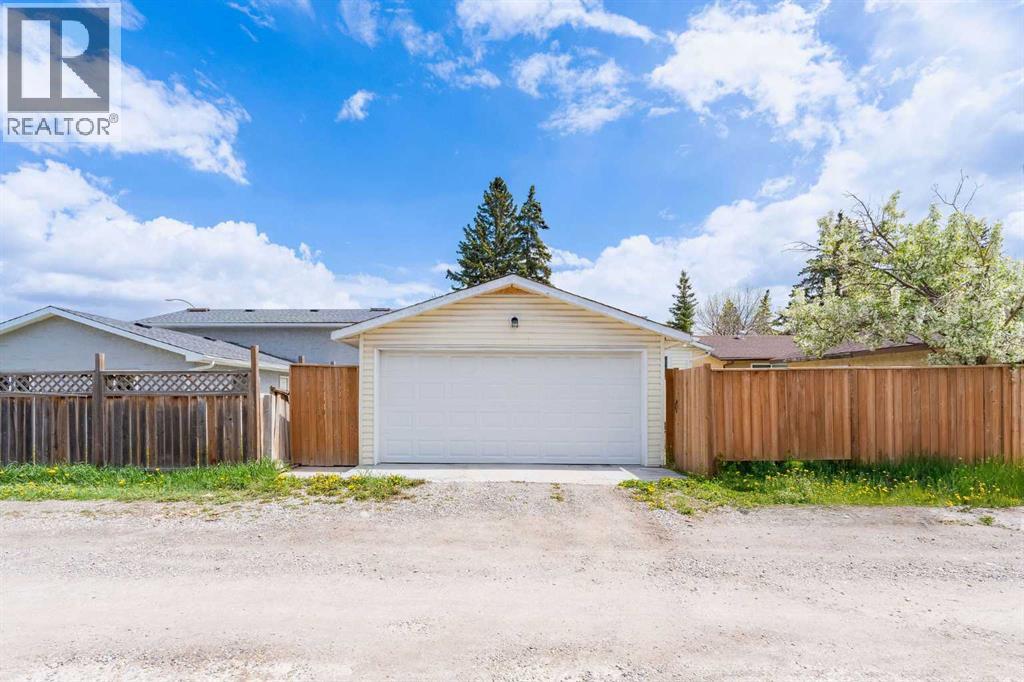 Single Family House Bungalow for Sale in  Whiteglen Crescent NE Whitehorn Calgary 
