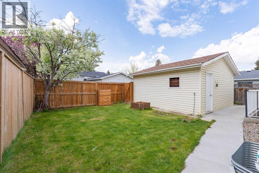 Single Family House Bungalow for Sale in  Whiteglen Crescent NE Whitehorn Calgary 