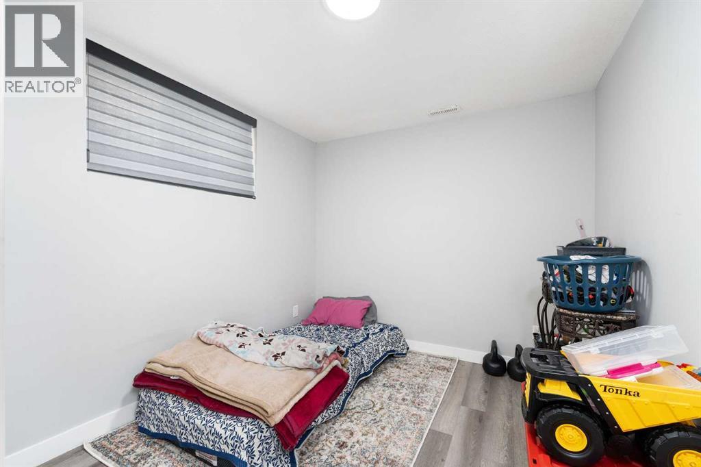 Single Family House Bungalow for Sale in  Whiteglen Crescent NE Whitehorn Calgary 