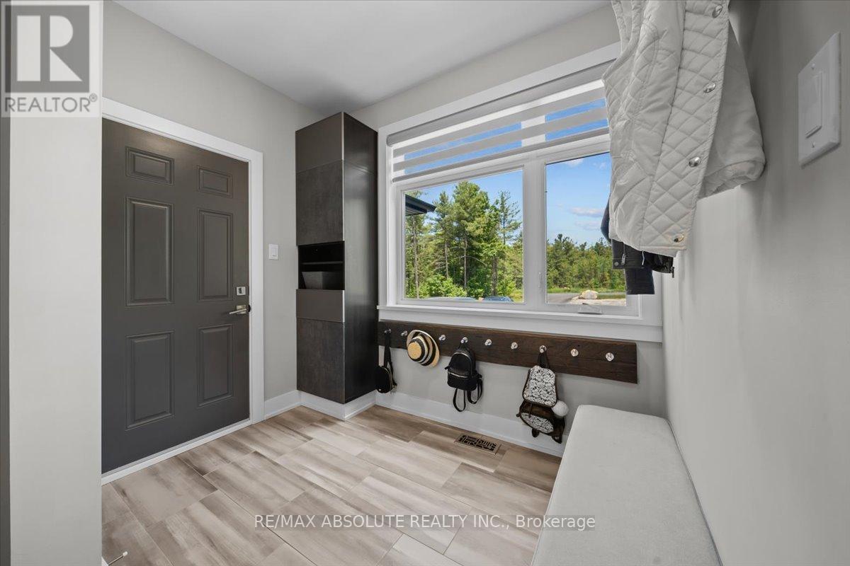 Photo 24 of 144 Derbeyshire Street, Ottawa ON