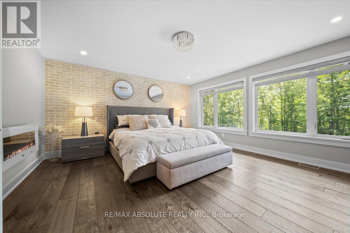 Photo 27 of 144 Derbeyshire Street, Ottawa ON