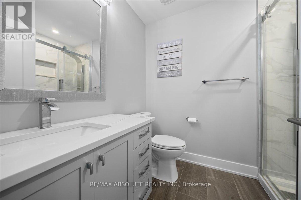 Photo 32 of 144 Derbeyshire Street, Ottawa ON