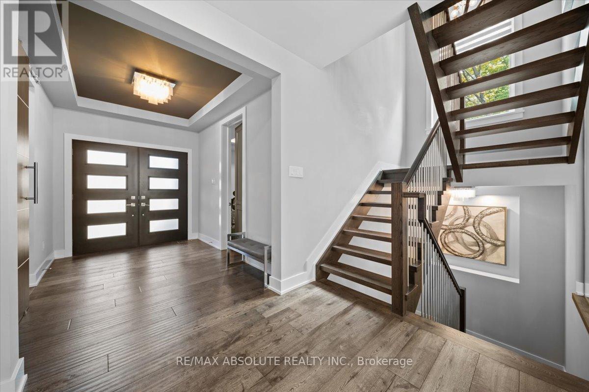 Photo 8 of 144 Derbeyshire Street, Ottawa ON