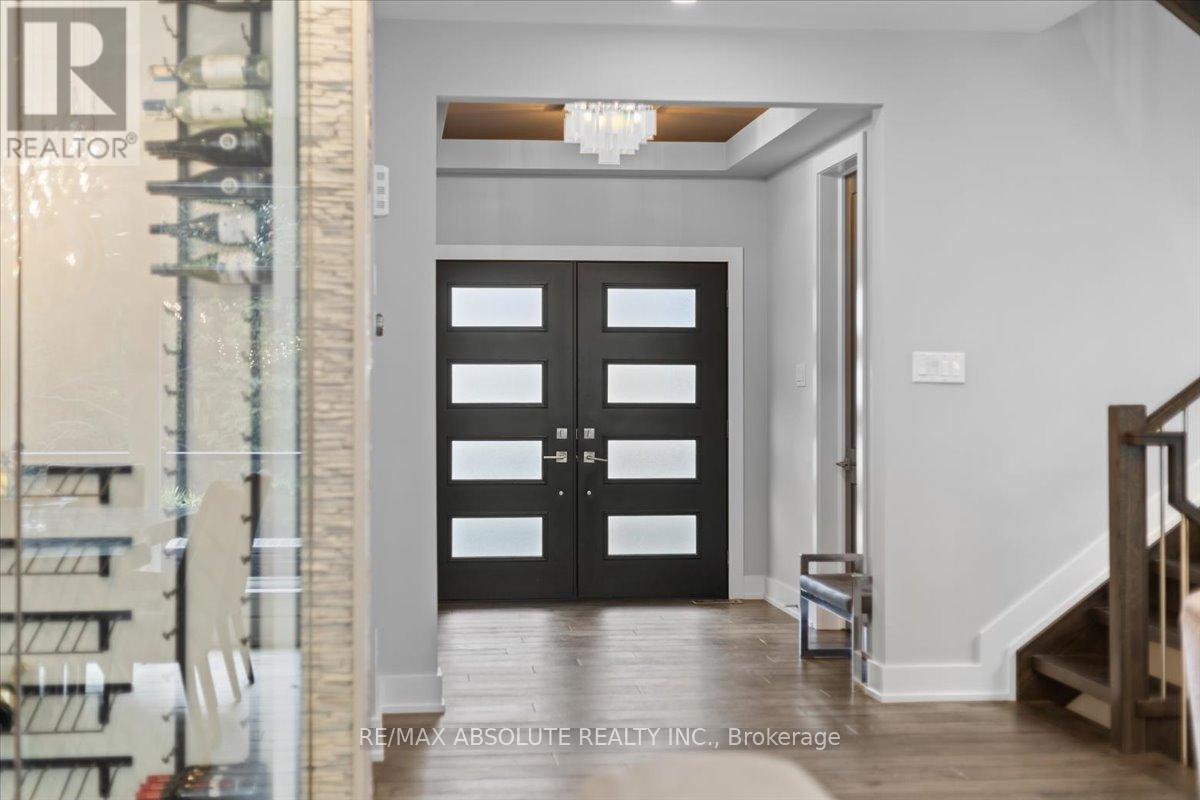 Photo 9 of 144 Derbeyshire Street, Ottawa ON