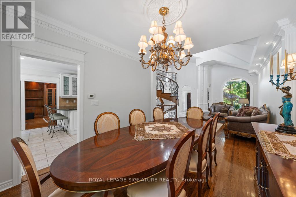 Photo 31 of 95 Shaftsbury Avenue, Richmond Hill ON